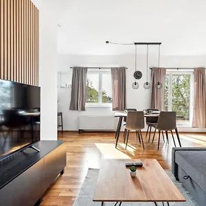 Bernhards Stadthalle - Klima & Terrasse Apartment